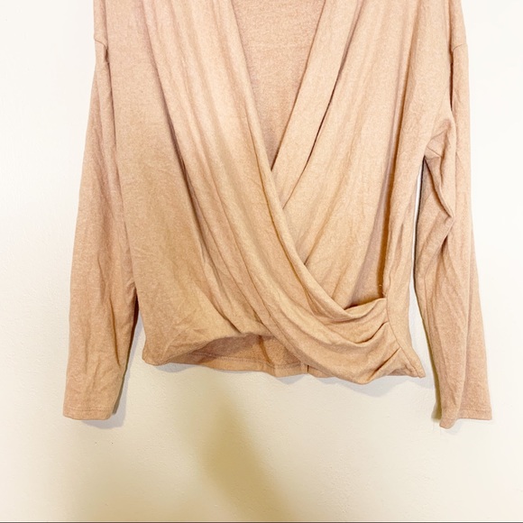 NEW Lush Nordstrom Apricot Long Sleeve Surplice Neckline Blouse Small - Picture 4 of 10